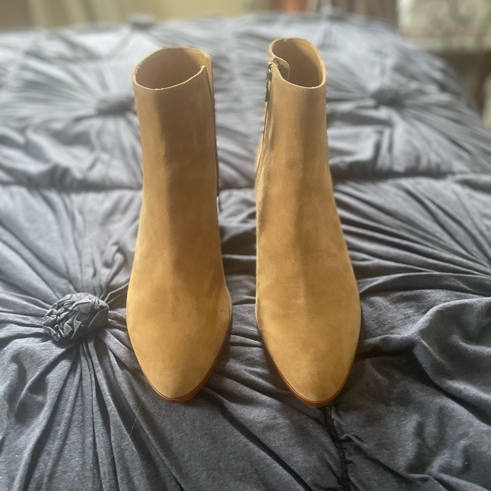 J. Crew Suede Walker Ankle Boots Sz. 9 - Picture 4 of 8
